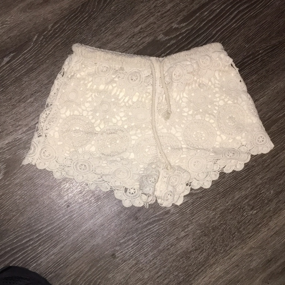 Cream lace shorts